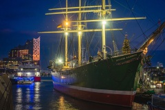 Sonnenuntergang bei der Rickmer Rickmers
