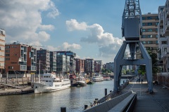 Bei der Elbphilharmonie