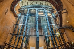 Treppenhaus des Elbtunnels