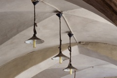 Lampen im Bogengang am Havelmarkt