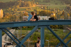 Sommerabend auf der Wiwili Brücke