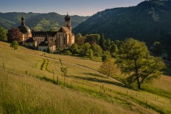 Kloster St. Trudpert in der Abendsonne