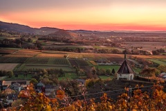 Sonnenuntergang im Herbst bei der Ölberg Kapelle